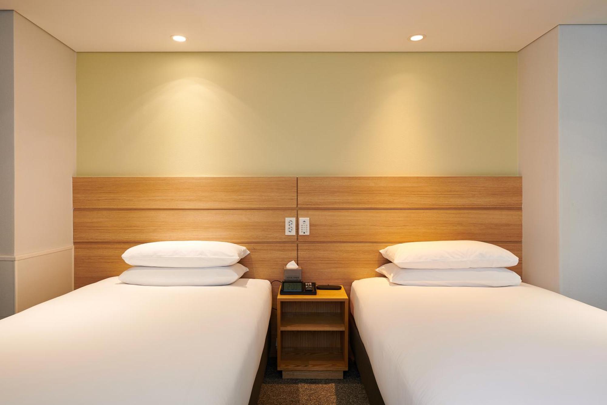 Nine Tree By Parnas Seoul Myeongdong 1 Hotel Exterior photo